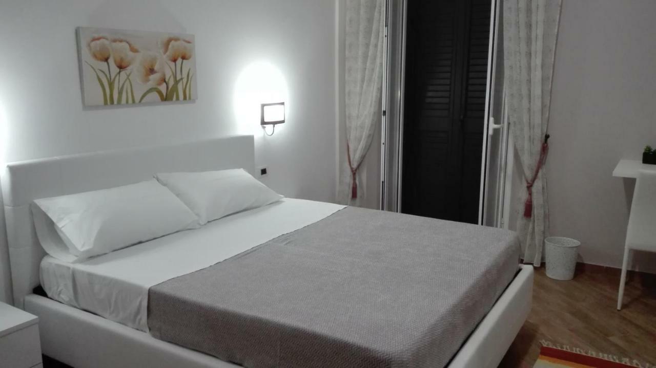 Cavaliere Costa Bed & Breakfast Porto Empedocle Bagian luar foto