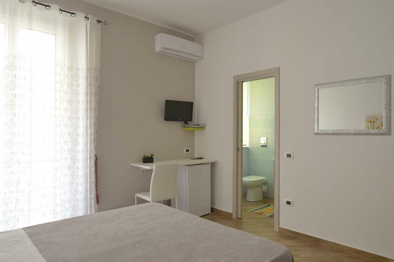 Cavaliere Costa Bed & Breakfast Porto Empedocle Bagian luar foto