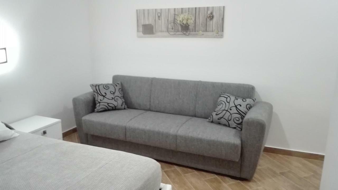 Cavaliere Costa Bed & Breakfast Porto Empedocle Bagian luar foto