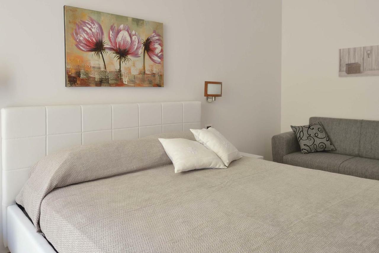 Cavaliere Costa Bed & Breakfast Porto Empedocle Bagian luar foto